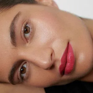 Dr Hauschka Lipstick - Azalea 4.1g