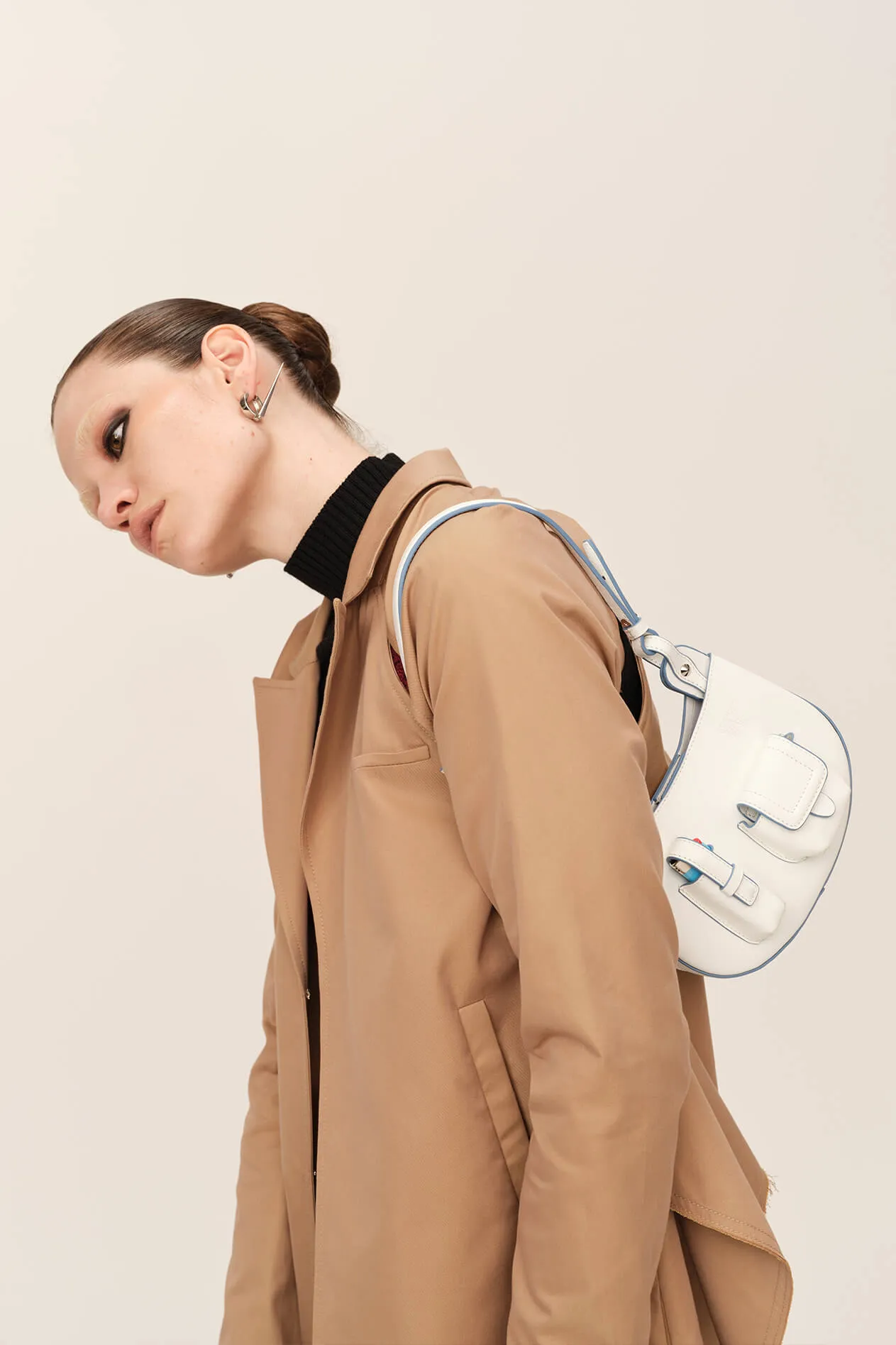 Leah Pockets Saddle