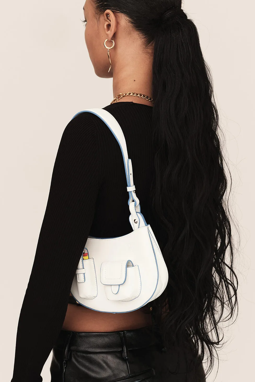 Leah Pockets Saddle