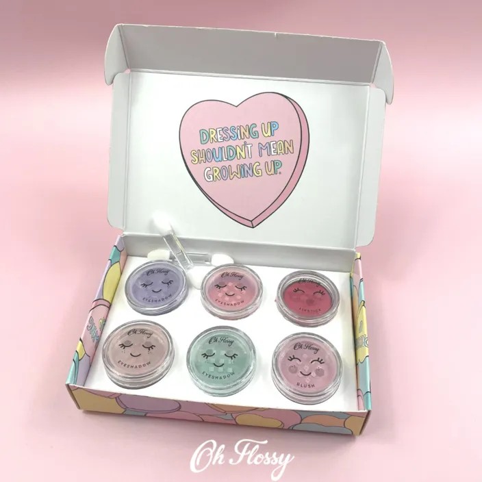 Oh Flossy Candy Heart Makeup Set